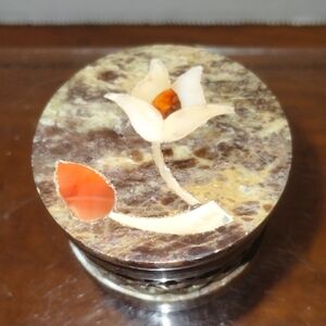 Trinket Box Vtg Hand Carved Soap Stone Jewelry Storage Mother Of Pearl Inlay
